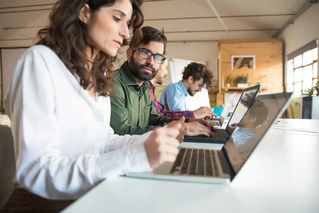 Pros and Cons: WordPress vs. Webflow (Which CMS Fits Your Goals?)